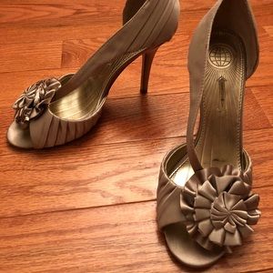 Max Studio peep toe champagne satin heels